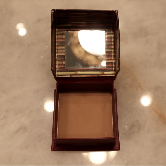 Benefit Cosmetics Hoola Bronzer - Picture 2 of 5